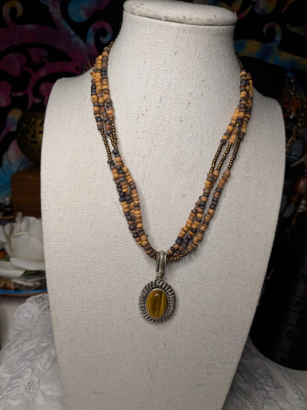 Vintage Avon Tiger’s Eye Pendant Necklace